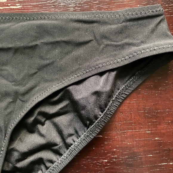 NEW SHAN BLACK BIKINI SET - Picture 11 of 16